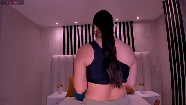 SussyBellX 即時 XXX 聊天