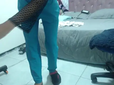 Show modela Patrick-Rios na web-kameri