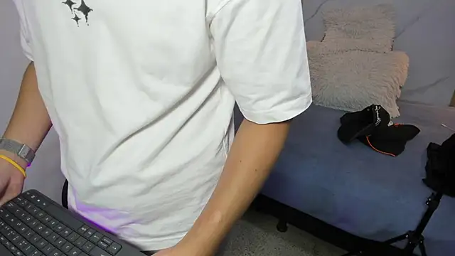 Otto_Andrew Pertunjukan Webcam