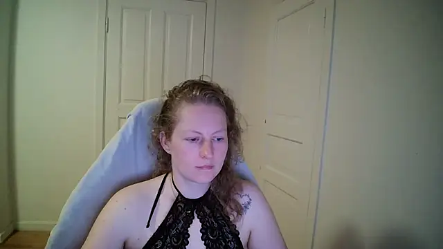 Girlnina-1995: онлайн-секс-чат