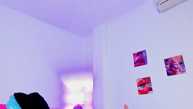 naomy_68: απευθείας συνομιλία ΧΧΧ