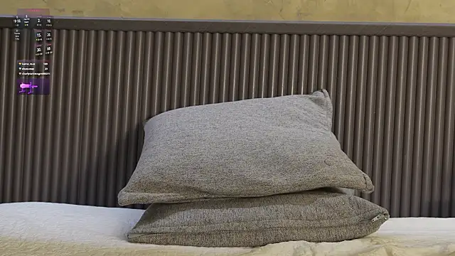 mia_lacy_: απευθείας συνομιλία ΧΧΧ