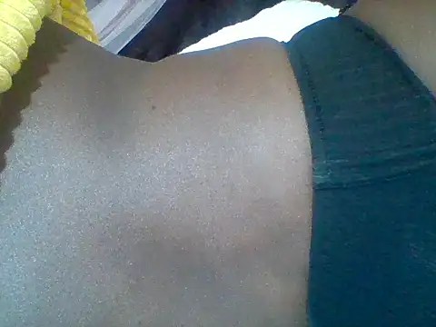 Show modela zee66658 na web-kameri