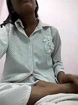 Karishma_88 Adlı Modelin Canlı XXX Sohbeti