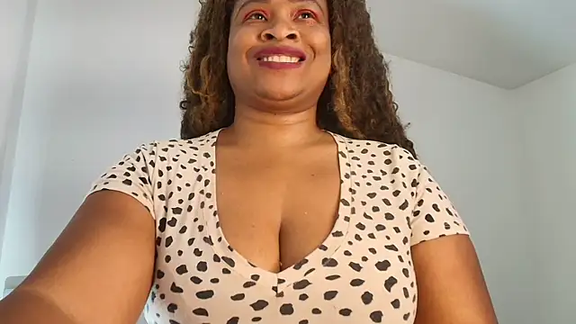 luxy_benet: απευθείας συνομιλία ΧΧΧ