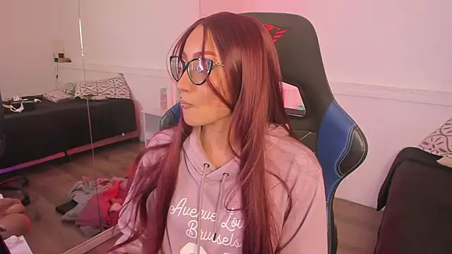 maya1_'s Live XXX Chat