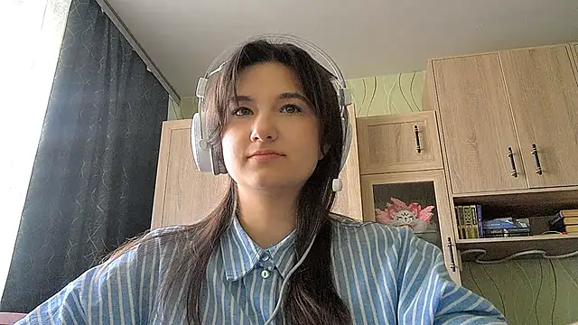 دردشة MiryDeni الجنسية المباشرة