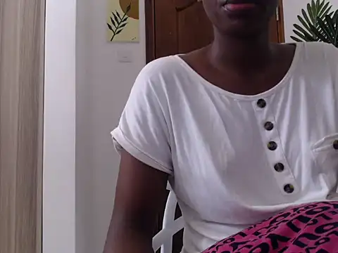 Chat +18 de black___ghodess ao vivo