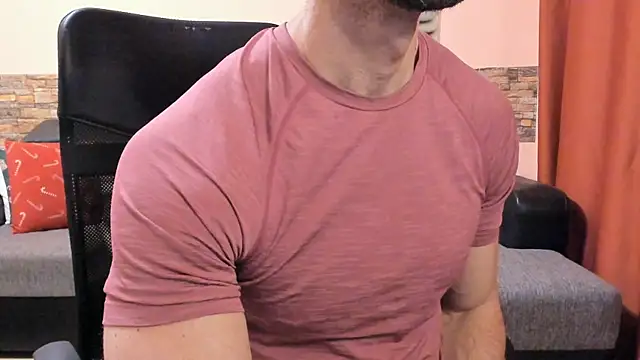 XXX chat uživo modela HotHunkTrainer