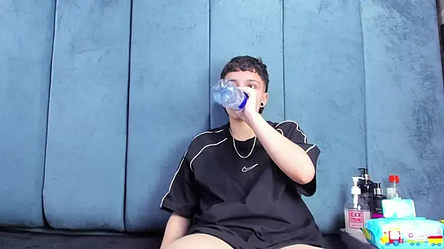 Megan_Thompson_'s Live XXX Chat