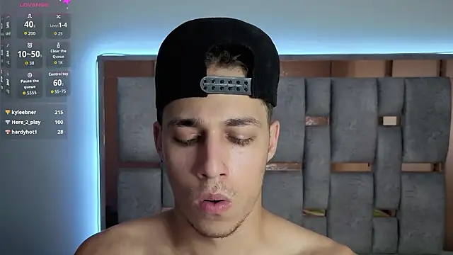 Chat XXX en directo de orionblaze69_