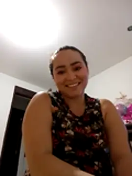 SabrinaVantress' Live XXX Chat