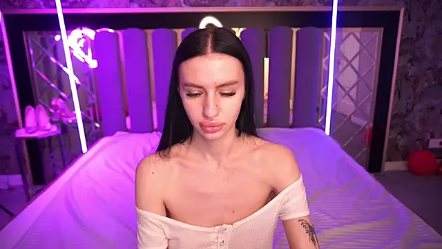 Snow_WhiteeeX 即時 XXX 聊天