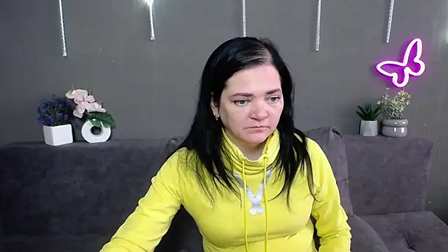 LauraFinn Webcamshow