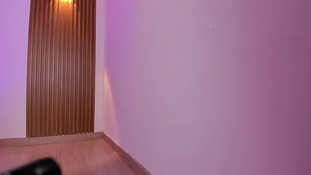 stefy_bratz Adlı Modelin Canlı XXX Sohbeti