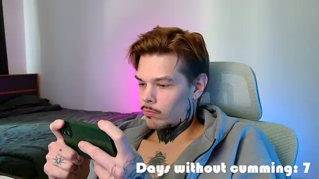 DENIS_HERE Chat XXX in diretta