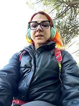 Nikky_Divine élő XXX-chatje