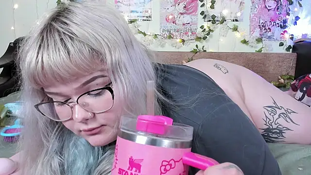 _CandyM1lky_ Live XXX Chat