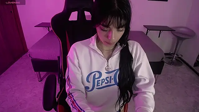 Show modela Melisa27_ na web-kameri