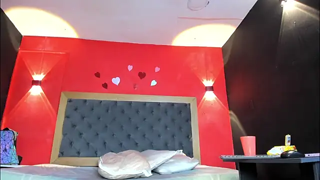 Chatroom XXX en direct de YayaHilton