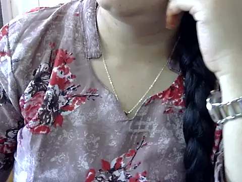 Chatroom XXX en direct de Cute_Aliyaa