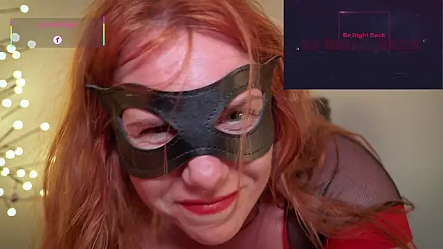 GingerAleMILF 即時 XXX 聊天