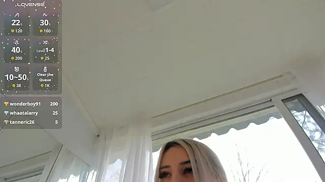 Ella_Vee 现场XXX聊天