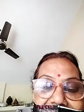 Falguni45454's Webcam Show