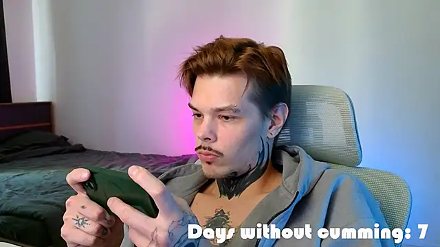 DENIS_HERE's Live XXX Chat