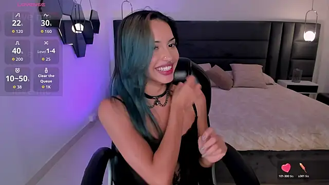 KayraLanne élő XXX-chatje