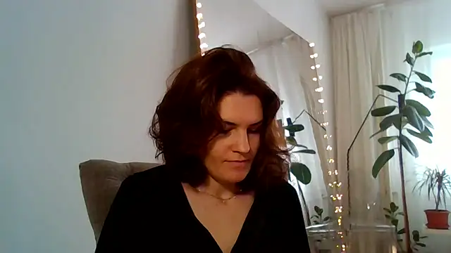 Ms-Lust1- – Live XXX-chat