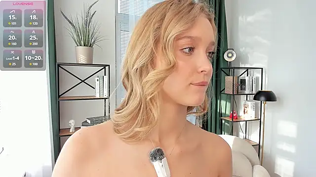 SerrenaAa's Live XXX Chat