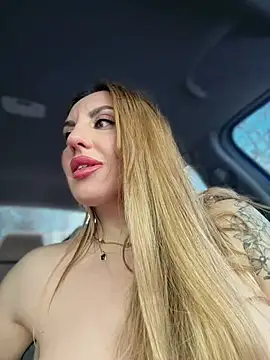 MilfNextDoor20's Webcam Show