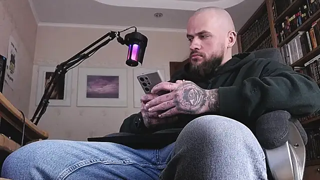 FindomJason's Live XXX Chat