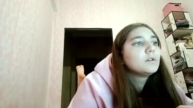 Chat +18 de JanineThielman ao vivo