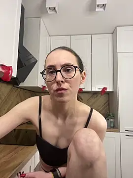 MartiniiSelenna Adlı Modelin Canlı XXX Sohbeti