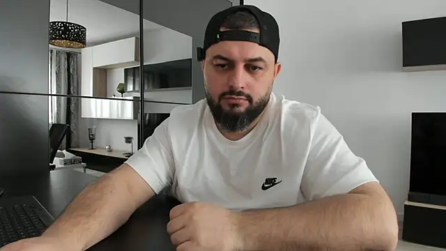 DravenPeak's Live XXX Chat