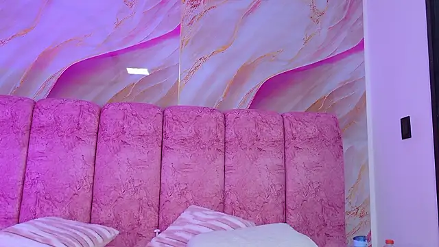 emmacurvy's Live XXX Chat