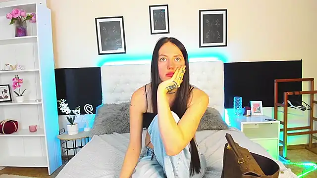 Онлайн чат XXX AdrianaCult