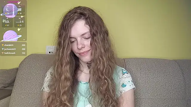 Chatroom XXX en direct de RayaNenlia