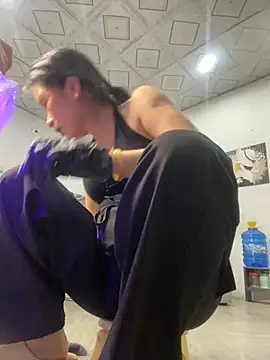 Chatroom XXX en direct de Ivy_Trix2