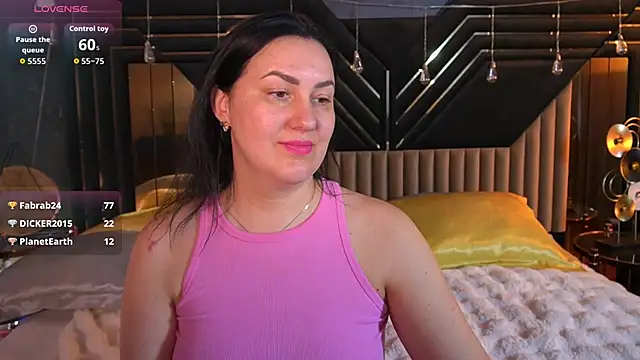 دردشة VelvetLuck الجنسية المباشرة