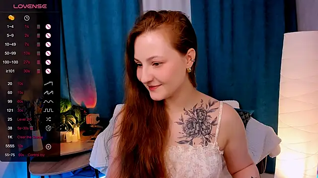 velvet_cherry_ Chat XXX in diretta