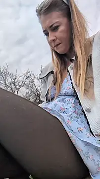 Risky_girl23_ Webcam-Show