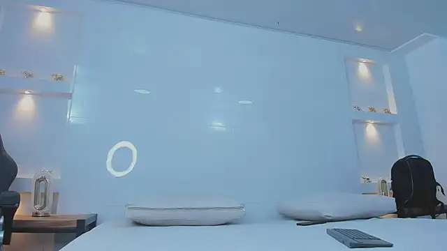 Dalia-Prada Adlı Modelin Canlı XXX Sohbeti