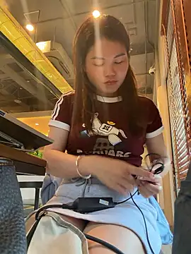 Emily_9xx's Webcam Show