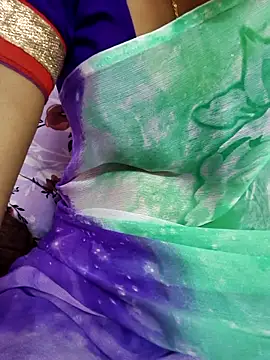 smileys46 Adlı Modelin Canlı XXX Sohbeti