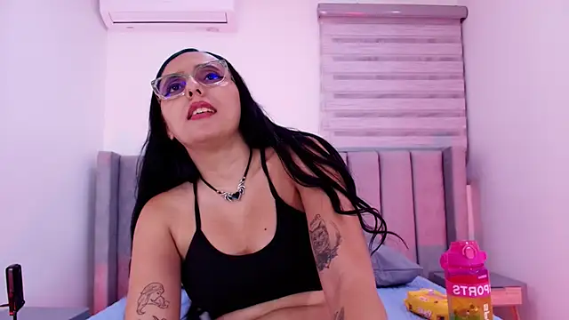 freyhasmith_'s Live XXX Chat