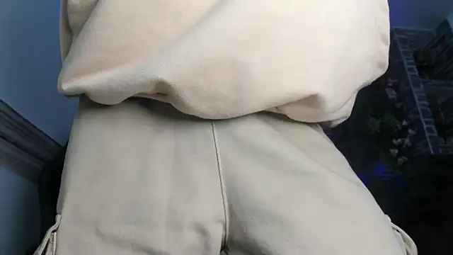 Rpoolrboy's Live XXX Chat