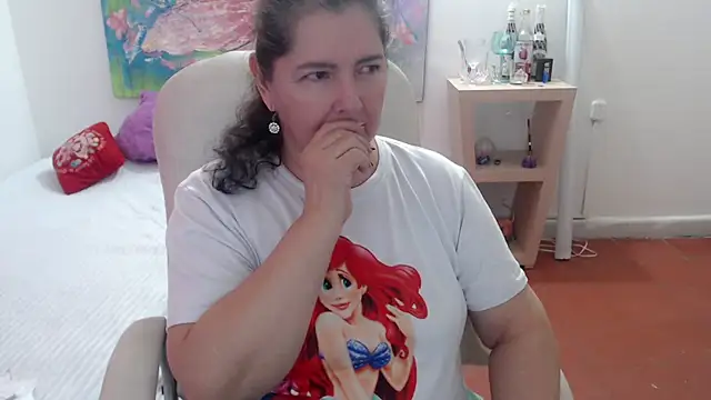 Chatroom XXX en direct de leonela_69